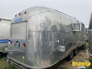 Vintage - 1964 8' x 20' Airstream Overlander Concession Trailer for Sale in Texas!