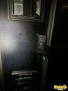 Crane National Snack Machine 5 California for Sale