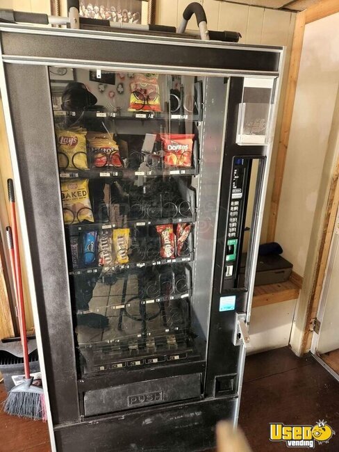 Crane National Snack Machine Ohio for Sale