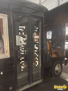 Custom Hair Salon Truck Mobile Hair & Nail Salon Truck 17 Florida for Sale