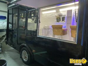 Custom Hair Salon Truck Mobile Hair & Nail Salon Truck 5 Florida for Sale