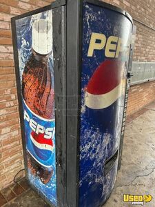 Dixie Narco Soda Machine 3 Texas for Sale