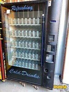 Used Dixie Narco BevMax 5800 Electronic Glassfront Soda Vending Machine for Sale in Arizona!