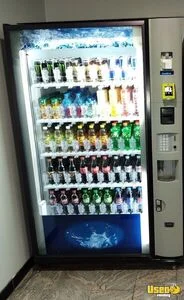 Dixie Narco Bev Max 4 Glass Front Soda Vending Machine For Sale in Illinois!