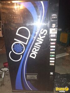2003 Dixie Narco 501E Electronic Soda Cold Drink Vending Machine For Sale in Illinois!