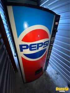 Used Dixie Narco Electrical Pepsi Soda Vending Machine for Sale in South Carolina!