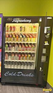 Dixie Narco Bev Max DN5800 Soda Cold Drink Vending Machine For Sale in Texas!