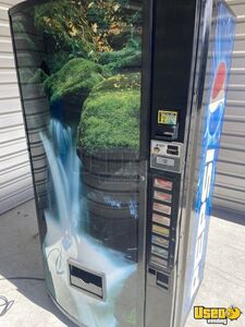 2005 Dixie Narco Canned Soda Cold Drink Vending Machine For Sale in Texas!!