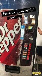Dixie Narco DN501 Canned Soda Cold Drink Vending Machine For Sale in Texas!