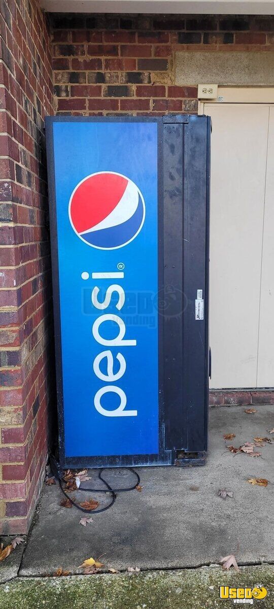 Dixie Narco 276E Pepsi Wrapped Soda Cold Drink Vending Machine For Sale