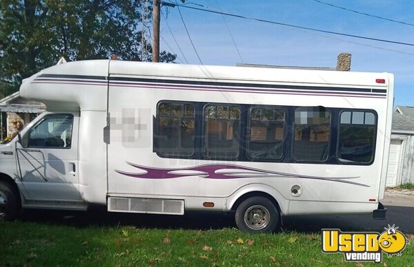 E-450 Party Bus Party Bus Ohio Gas Engine for Sale