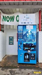 2022 Everest Bagged Ice and Filtered Water Vending Machine For Sale in Arkansas!
