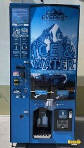 LIKE NEW 2022 Everest Ice Bagged Ice and Filtered Water Vending Machine For Sale In Florida!