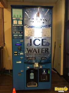 2020 Everest Ice VX3 Bagged Ice and Filtered Water Vending Machine For Sale in Florida!