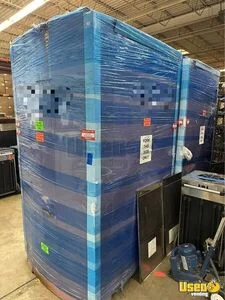 (2) New Crated Sealed 2023 Everest Ice VX4 Bagged Ice and Water Vending Machines for Sale in Illinois!