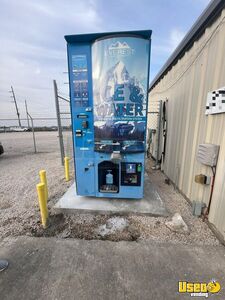 2021 Everest Ice VX4 Bagged Ice and Filtered Water Vending Machine For Sale in Louisiana!