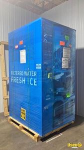 NEVER USED 2023 Everest Ice Bagged Ice and Filtered Water Vending Machine For Sale in Texas!