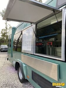 F-550 Super Duty Kitchen Food Truck All-purpose Food Truck Concession Window Florida Diesel Engine for Sale