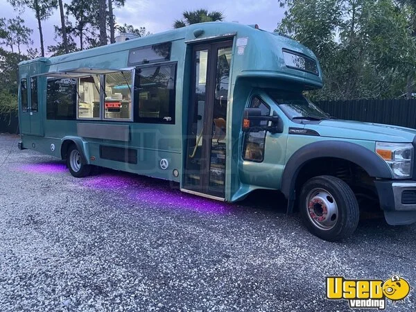F-550 Super Duty Kitchen Food Truck New Build Food Truck Florida Diesel Engine for Sale