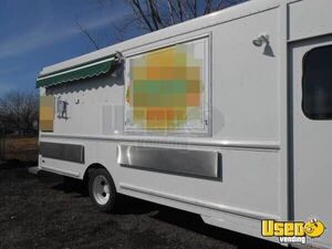 Food Truck / Mobile Kitchen 2 Illinois for Sale