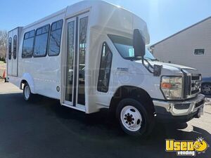 Ford E350 Mobile Hair & Nail Salon Truck Hand-washing Sink Connecticut for Sale