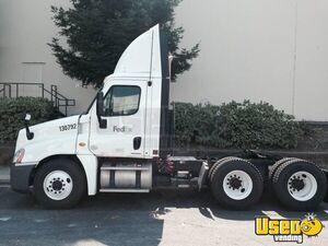 Used - 2010 Freightliner Cascadia 113  Day Cab Semi Truck for Sale in California!