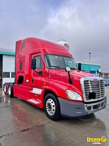 2016 Freightliner Cascadia Sleeper Cab / Ready for Business Semi Truck for Sale in Illinois!