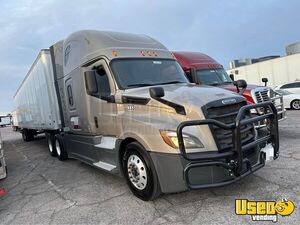 Clean - 2018 Freightliner Cascadia 125 Sleeper Cab Semi Truck for Sale in Nevada!