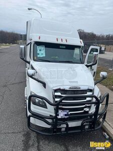 2019 Freightliner Cascadia Evolution Sleeper Cab Semi Truck for Sale in Pennsylvania!