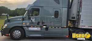 2018 Freightliner Cascadia Sleeper Cab / Ready for Business Semi Truck for Sale in Texas!