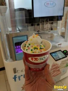 Frozen Dessert Autonomous Vending Kiosk Other Soda Vending Machine 12 Connecticut for Sale