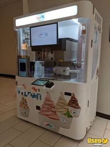 Frozen Dessert Autonomous Vending Kiosk Other Soda Vending Machine 6 Connecticut for Sale