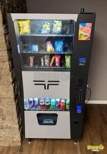 Futura Combo (model 3589) Vending Combo 4 Pennsylvania for Sale