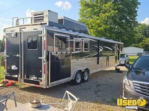 Gooseneck Horse Trailer 3-horse Lq Trailer Generator Ohio for Sale