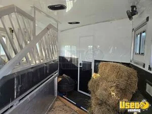 Gooseneck Horse Trailer 3-horse Lq Trailer Saddle Racks Ohio for Sale
