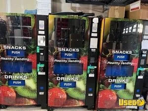 (6) 2018 Healthy You HY2100 & (2) Entree Merchandisers Combo Vending Machines For Sale in Oregon!