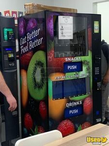 2021 New in Box Seaga Healthy You HY2100-9 Snack / Drink Combo Vending Machine For Sale in Rhode Island!