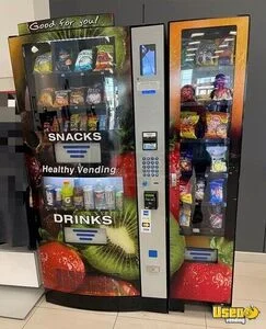 (2) 2015 Healthy You HY900 Seaga Combo Vending Machines w/ Entree Merchandisers for Sale in Texas!