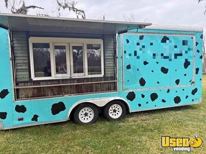 2001 20' Ice Cream/Smoothie Food Concession Trailer Mobile Vending Unit for Sale in Texas!