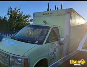 2001 GMC Savanna G3500 Soft Serve Ice Cream/Smoothie Food Truck with HCD Insignia for Sale in California!