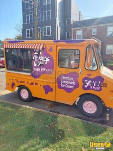 Vintage - 1974 16' GMC Ice Cream Truck Mobile Vending Unit for Sale in District of Columbia!