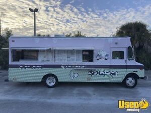 27' Chevrolet P30 Ice Cream Espresso Truck Mobile Vending Unit for Sale in Florida!