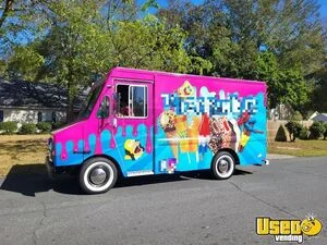 Well Equipped Chevrolet P32 Ice Cream Truck Mobile Vending Unit for Sale in Florida!