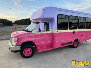 2017 22' Ford E350 Ice Cream Truck Mobile Vending Unit w/ 2026 Kitchen Buildout for Sale in Georgia!