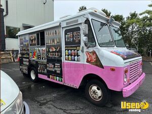 Chevrolet P30 Step Van Soft Serve Ice Cream Truck CUTE Pink & White Classic for Sale in Massachusetts!
