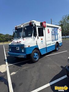 14' GMC P30 Soft Serve Ice Cream/Smoothie Truck Mobile Vending Unit for Sale in New York!
