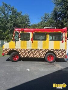 Used Chevrolet P20 Ice Cream Truck Mobile Vending Unit for Sale in New York!