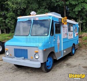 Rebuilt- GMC P30 Step Van Ice Cream Truck with 2019 Kitchen Build-Out for Sale in North Carolina!