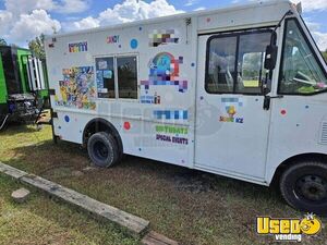 2006 Ford E350 Snowcone & Ice Cream Truck | Mobile Dessert Unit for Sale in North Carolina!