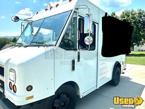 Versatile - Workhorse Ice Cream Truck | Mobile Vending Unit for Sale in Tennessee!